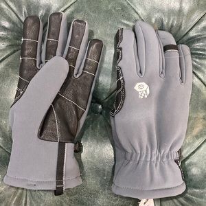 Mountain hardwear women’s winter gloves